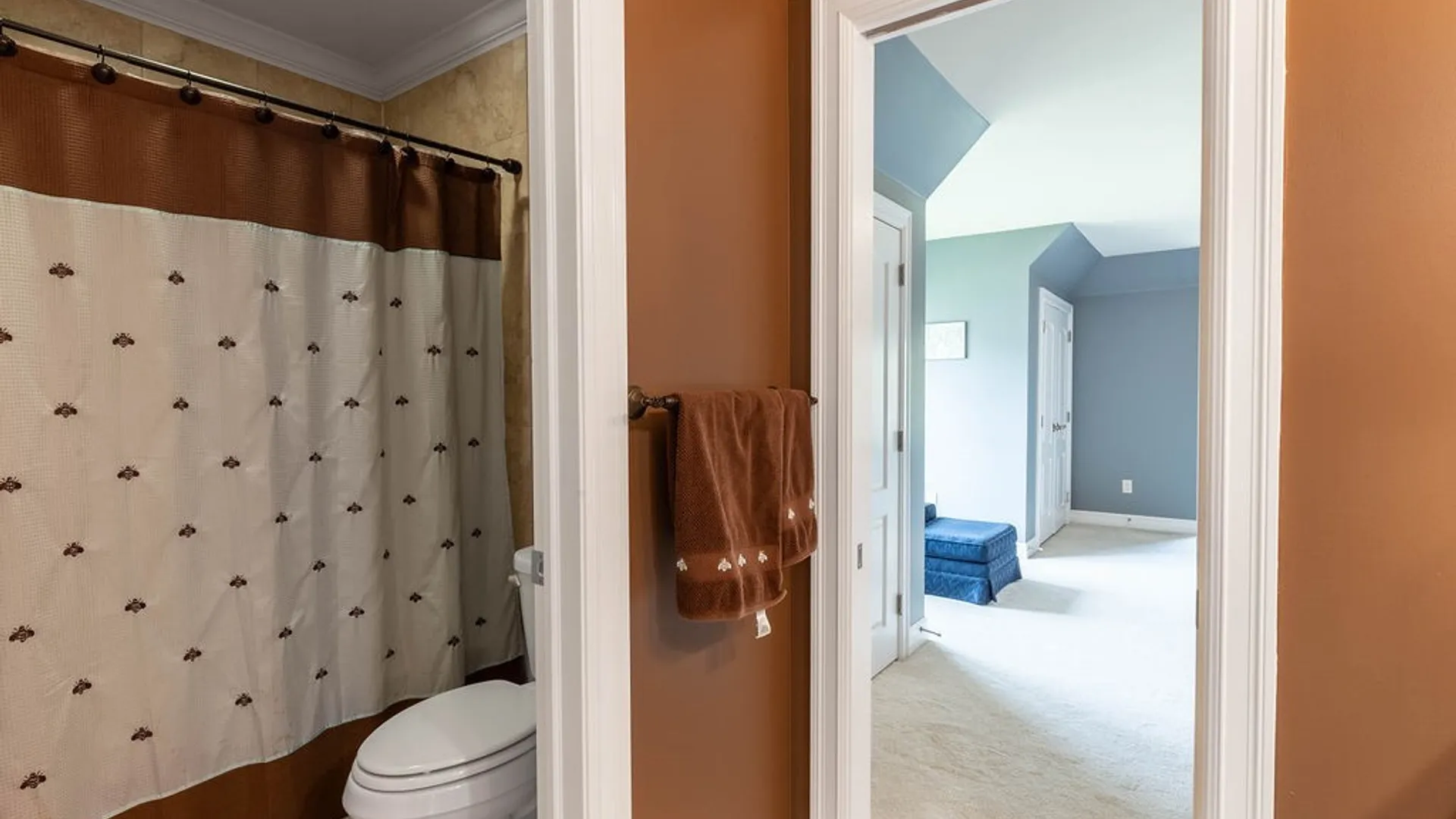 Property at 622 Paradise Road, Amherst, NY 14051 35