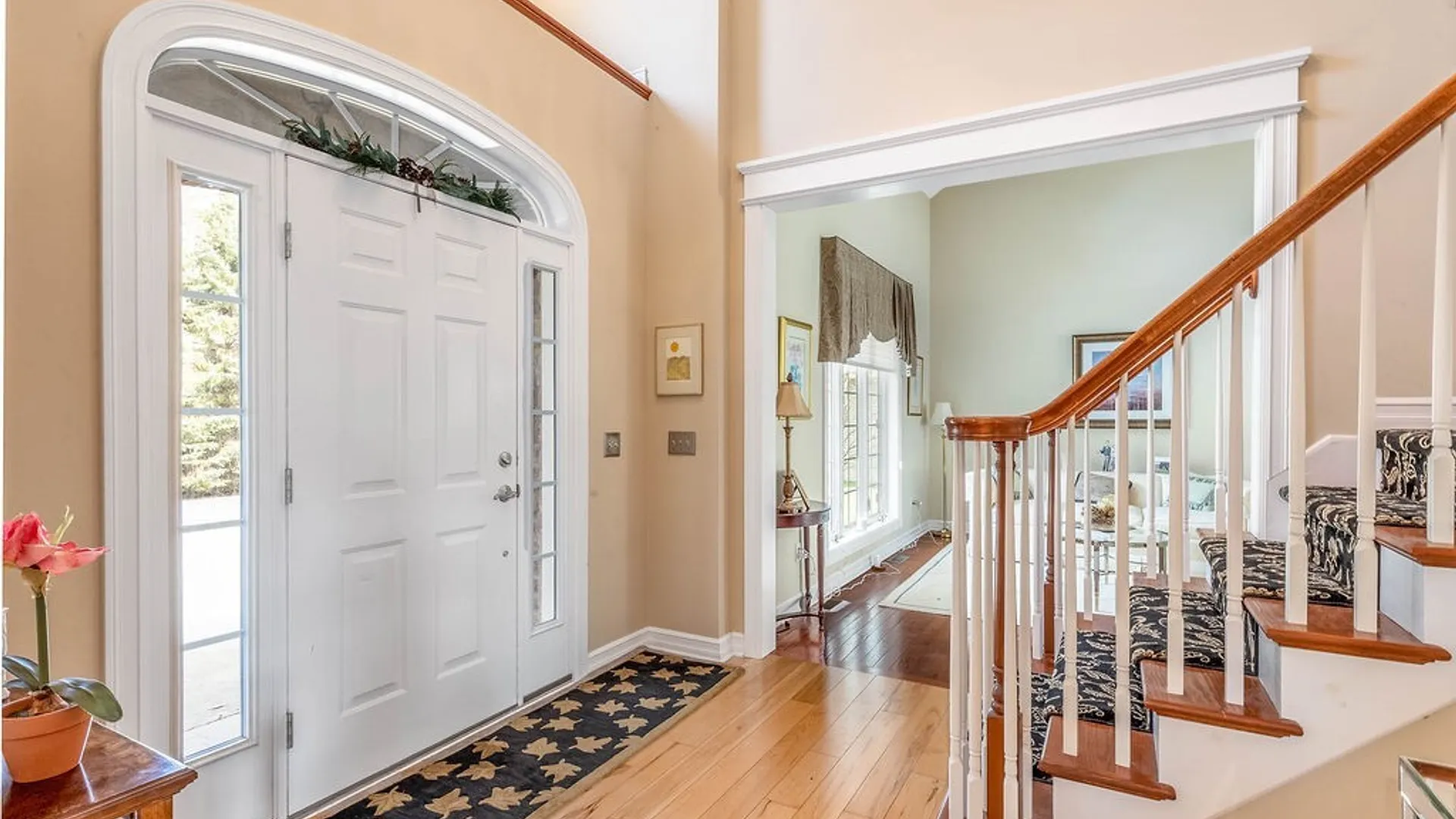 Property at 622 Paradise Road, Amherst, NY 14051 4