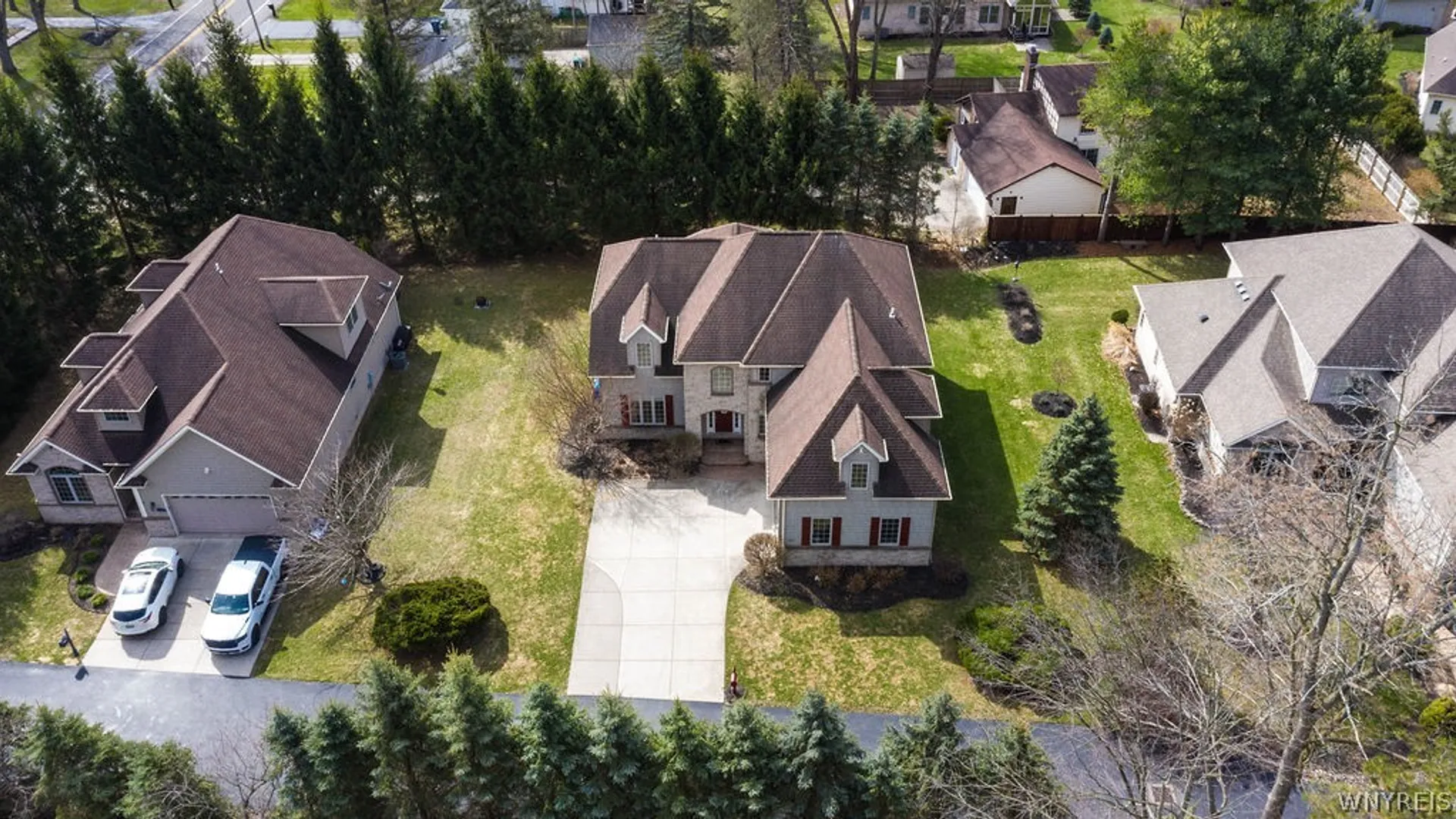 Property at 622 Paradise Road, Amherst, NY 14051 45