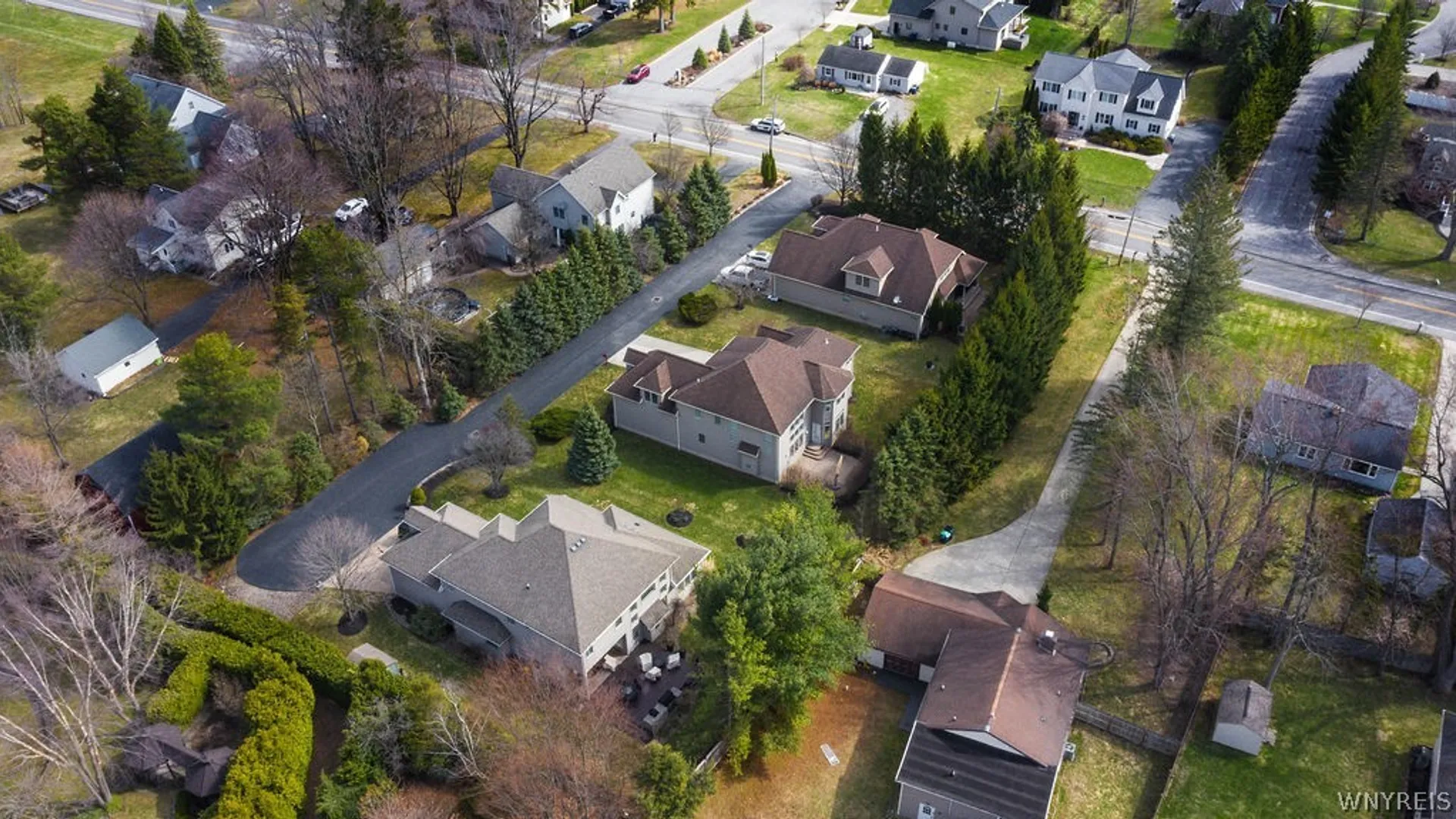 Property at 622 Paradise Road, Amherst, NY 14051 47