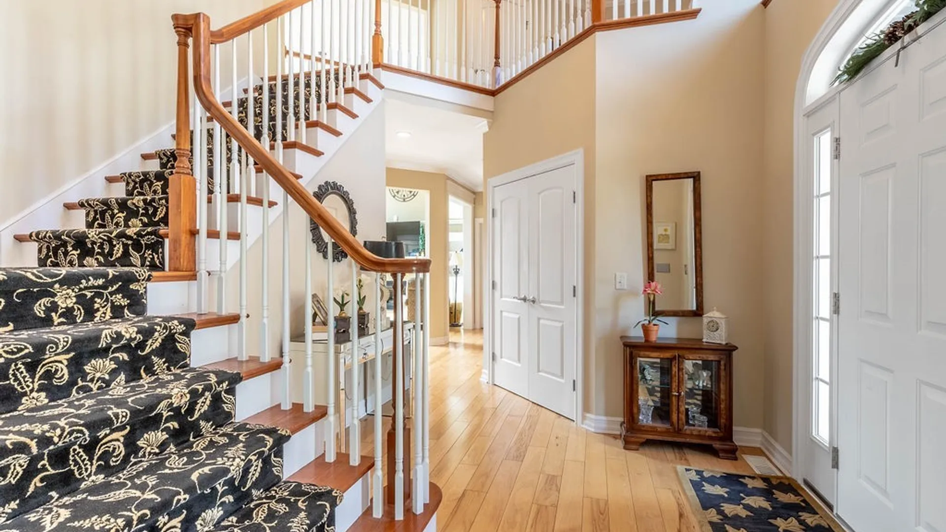 Property at 622 Paradise Road, Amherst, NY 14051 5