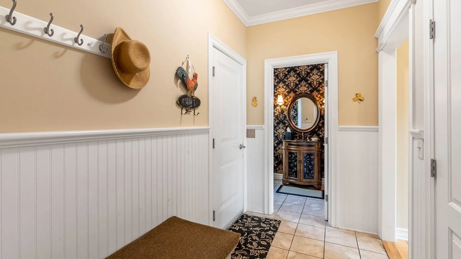 Property at 622 Paradise Road, Amherst, NY 14051 7