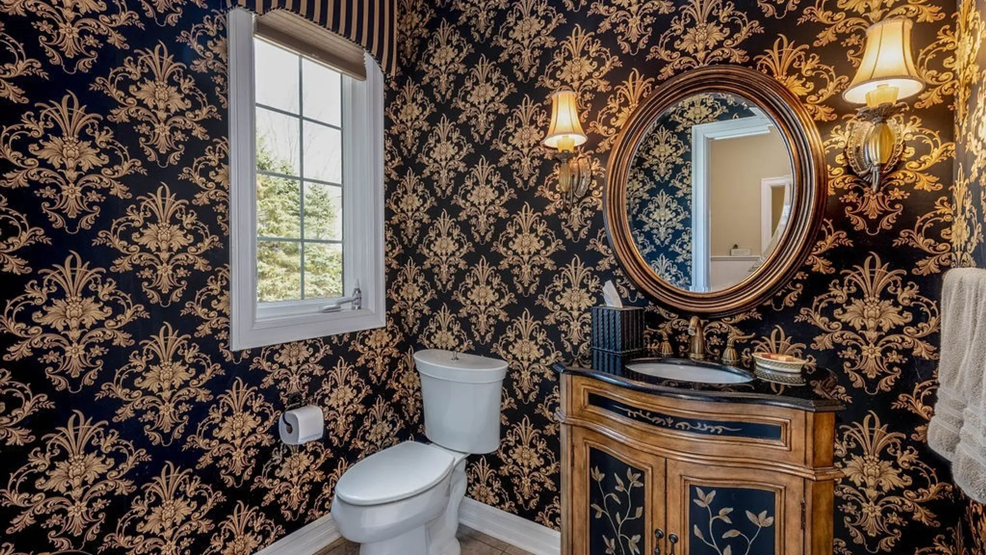 Property at 622 Paradise Road, Amherst, NY 14051 8