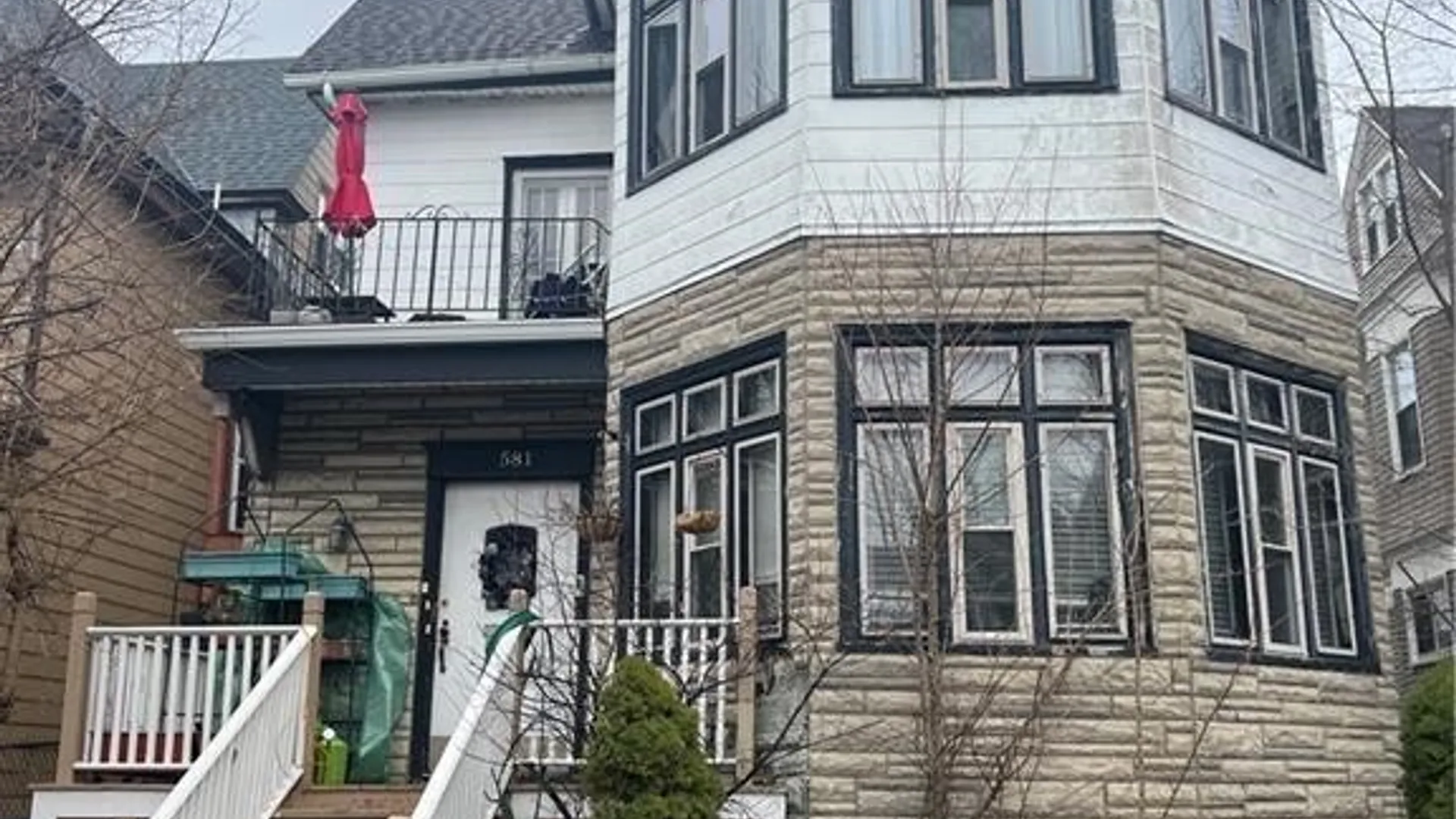 Property at 581 Richmond Avenue, Buffalo, NY 14222 2