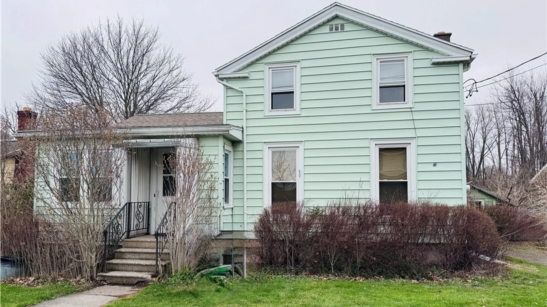 Property at 207 Clinton Street, Albion, NY 14411 2