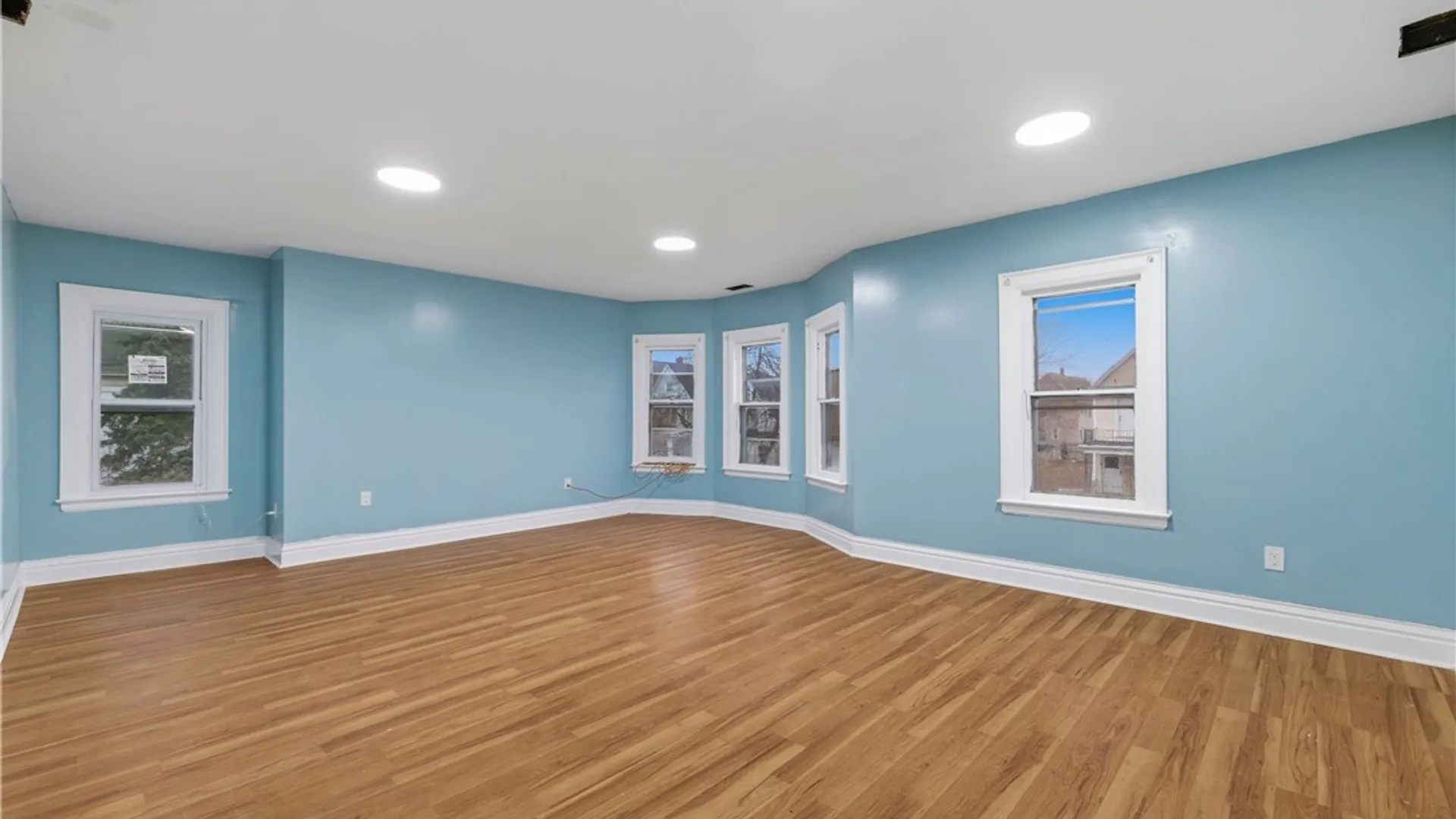 Property at 507 Glenwood Avenue, Buffalo, NY 14208 16
