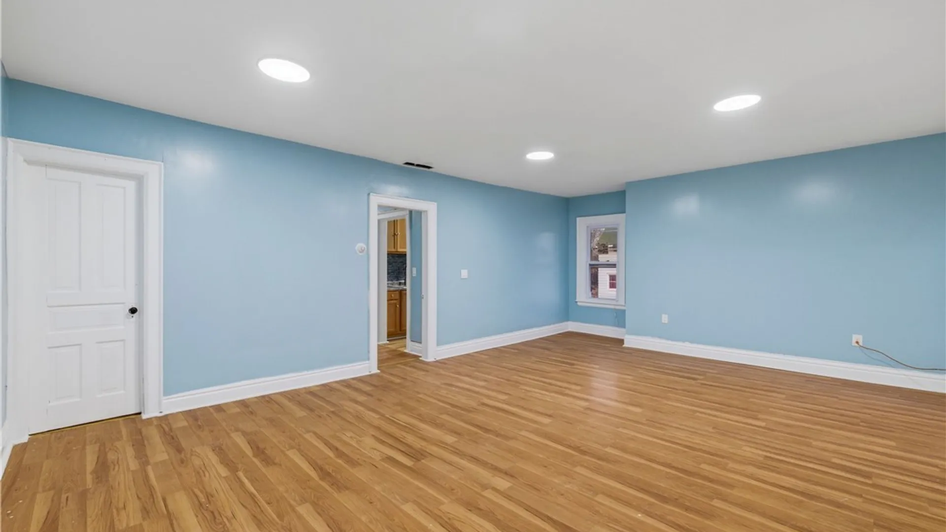 Property at 507 Glenwood Avenue, Buffalo, NY 14208 17