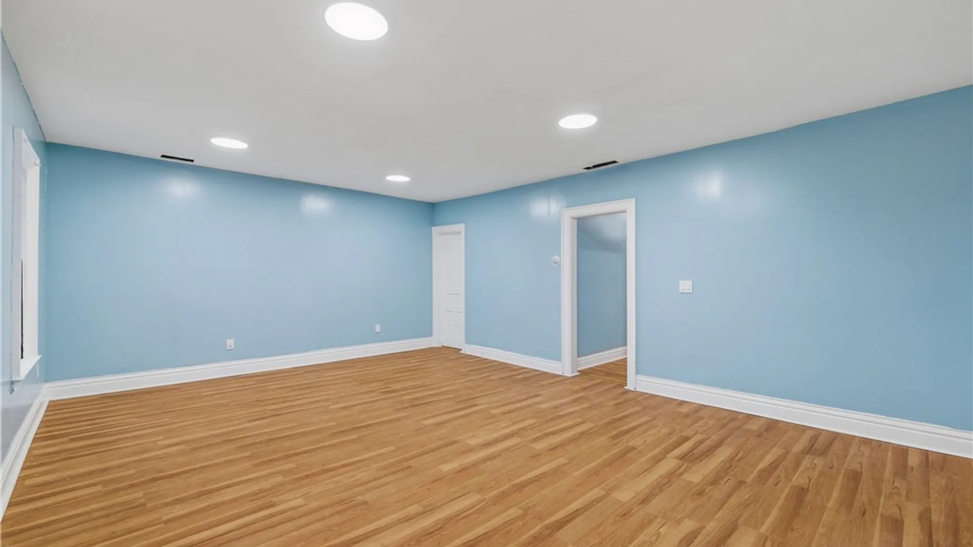 Property at 507 Glenwood Avenue, Buffalo, NY 14208 18