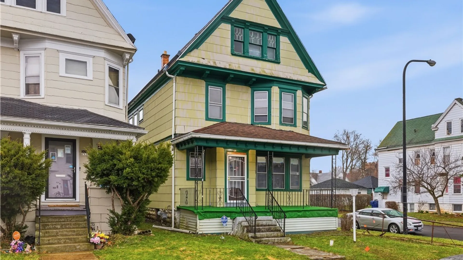 Property at 507 Glenwood Avenue, Buffalo, NY 14208 3