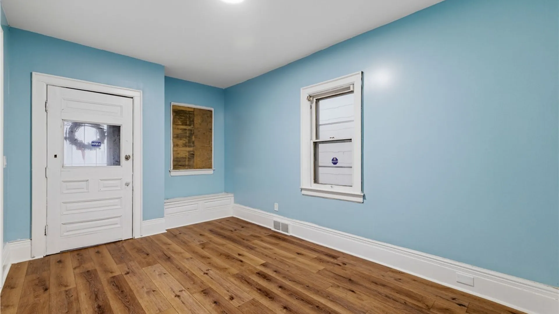 Property at 507 Glenwood Avenue, Buffalo, NY 14208 4
