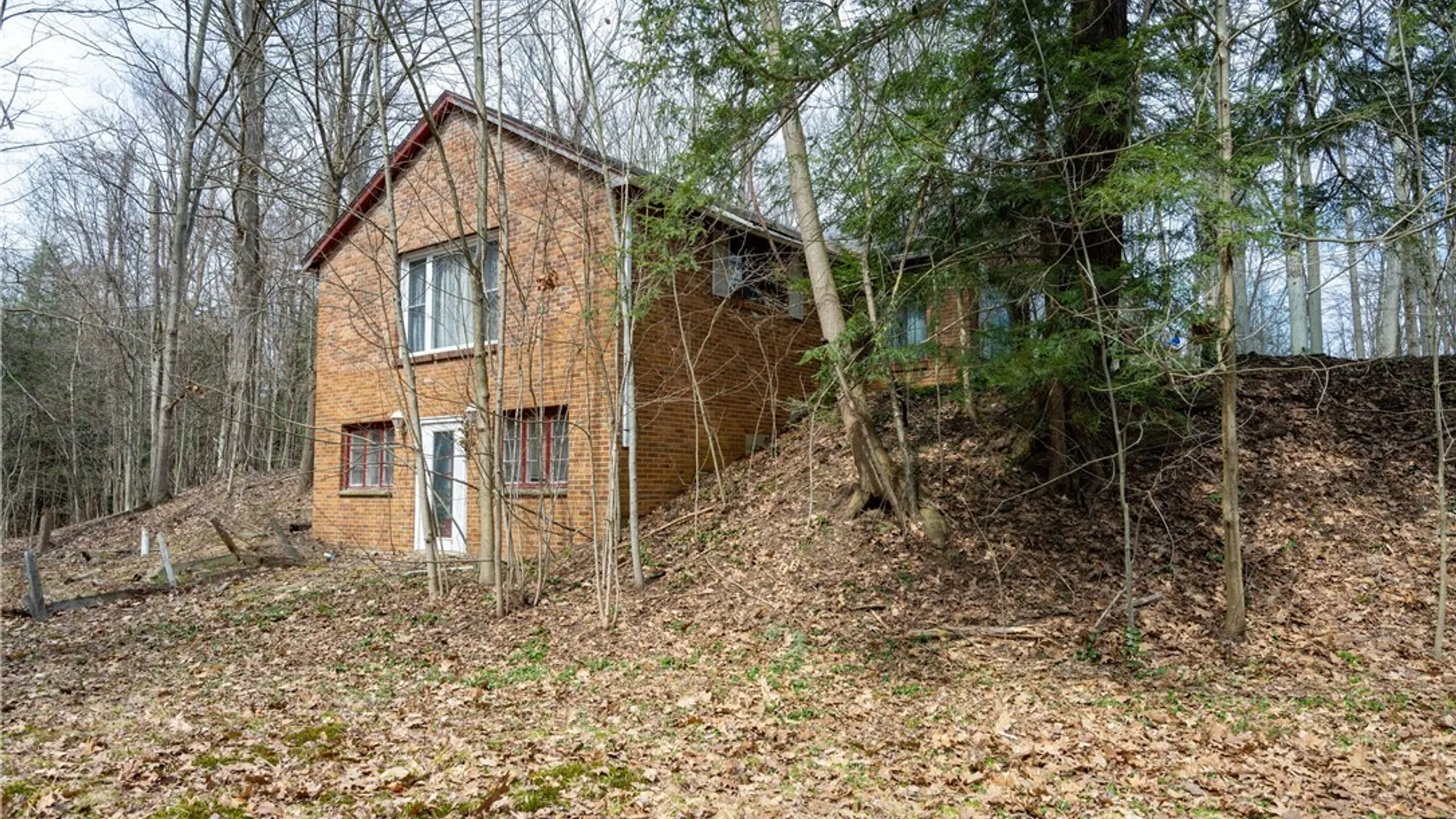Property at 8988 Jennings Road, Eden, NY 14057 9