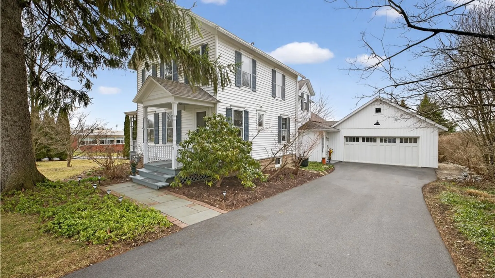 Property at 37 East Street, Skaneateles, NY 13152 2