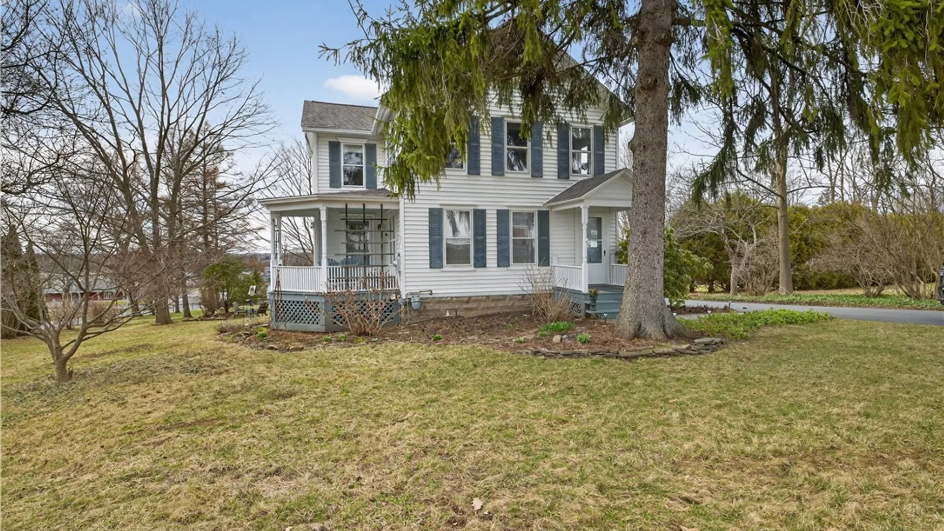 Property at 37 East Street, Skaneateles, NY 13152 3