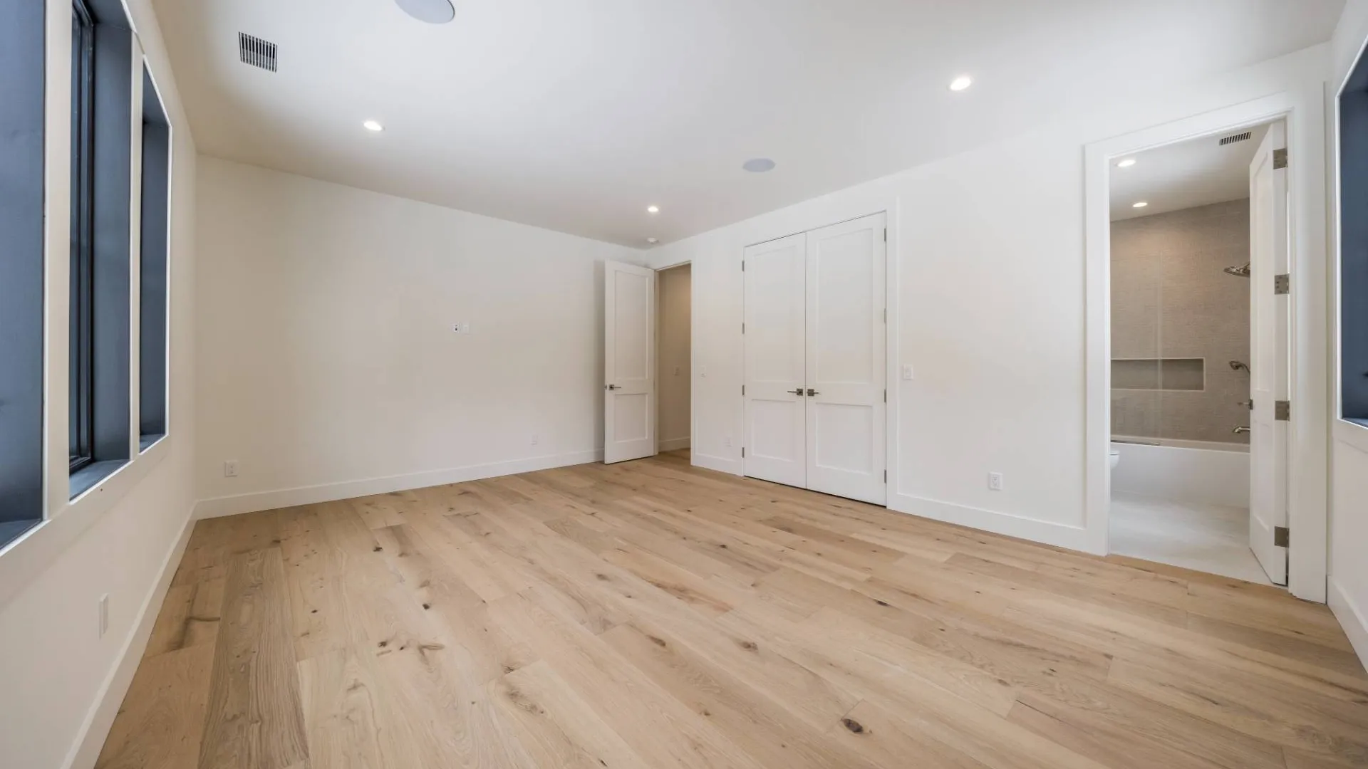 Property at 33 Harbor View Drive, East Hampton, NY 11937 20