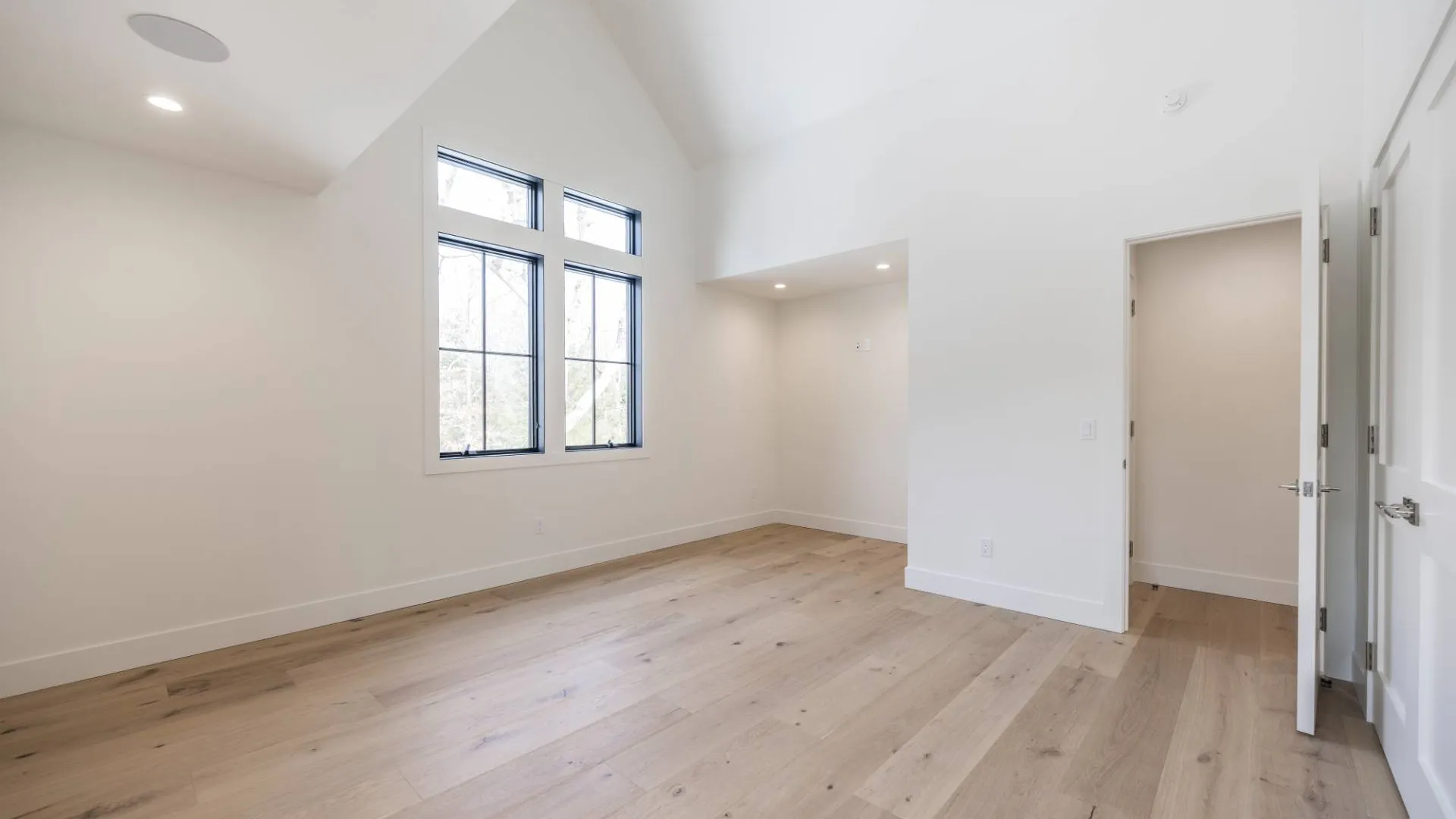 Property at 33 Harbor View Drive, East Hampton, NY 11937 27
