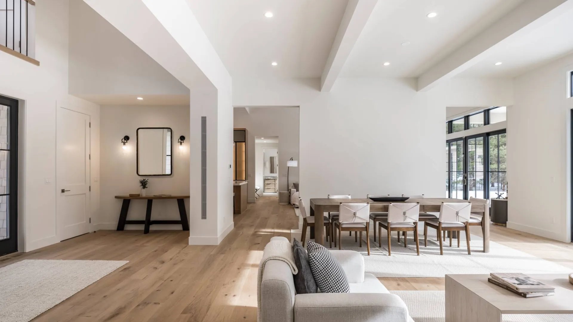 Property at 33 Harbor View Drive, East Hampton, NY 11937 4