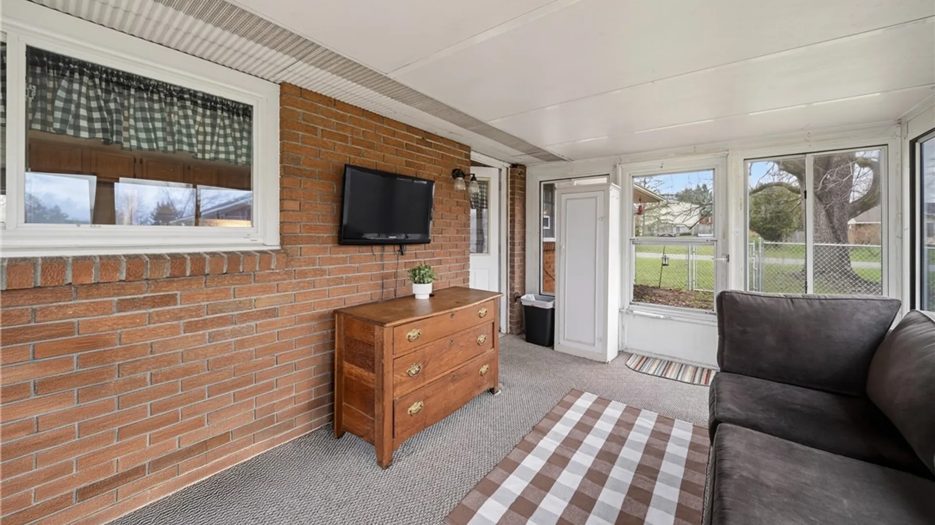 Property at 326 Idlewood Boulevard, Van Buren, NY 13027 14
