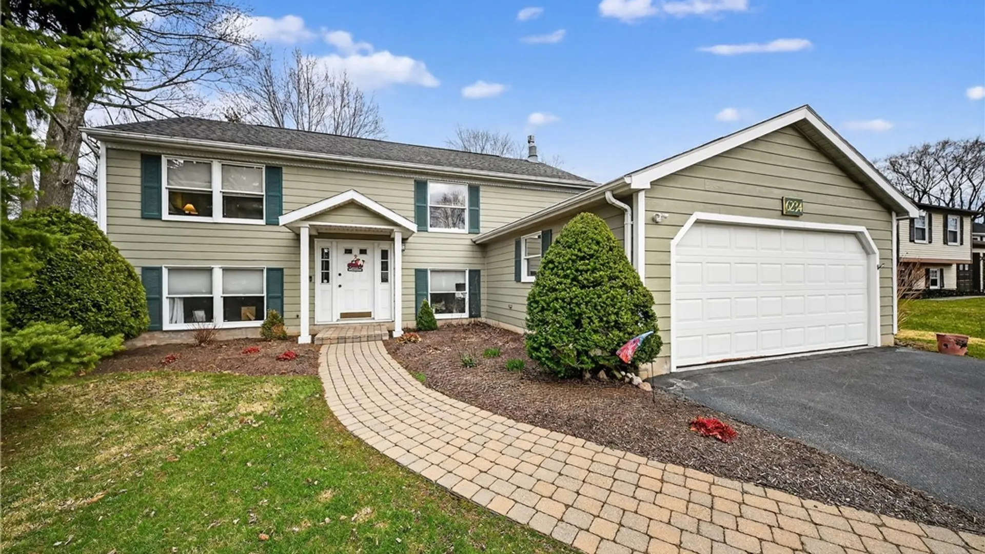 Property at 6234 Wynmoor Drive, Cicero, NY 13039 4