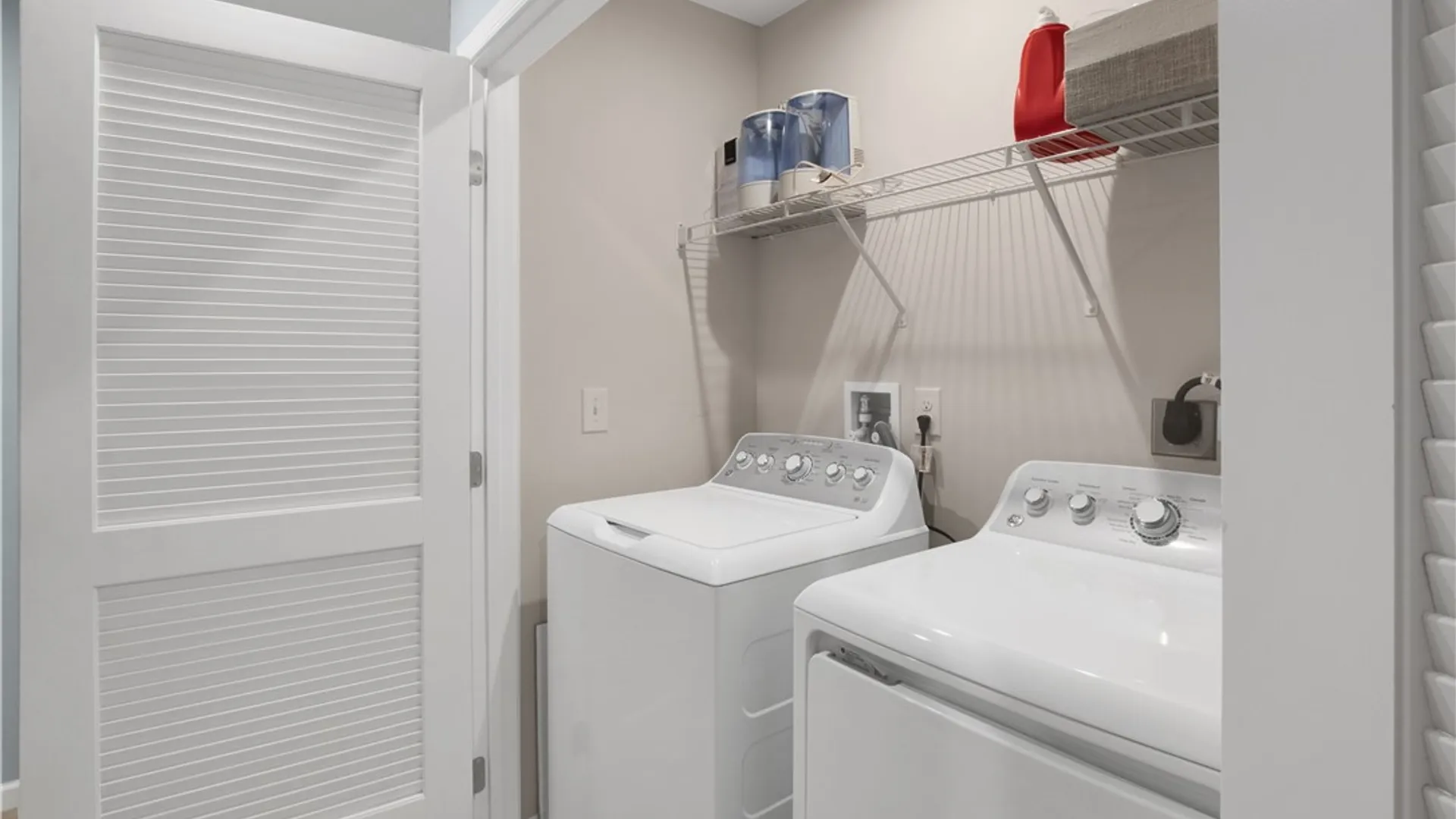 Property at 126 South Drive, West Seneca, NY 14218 13