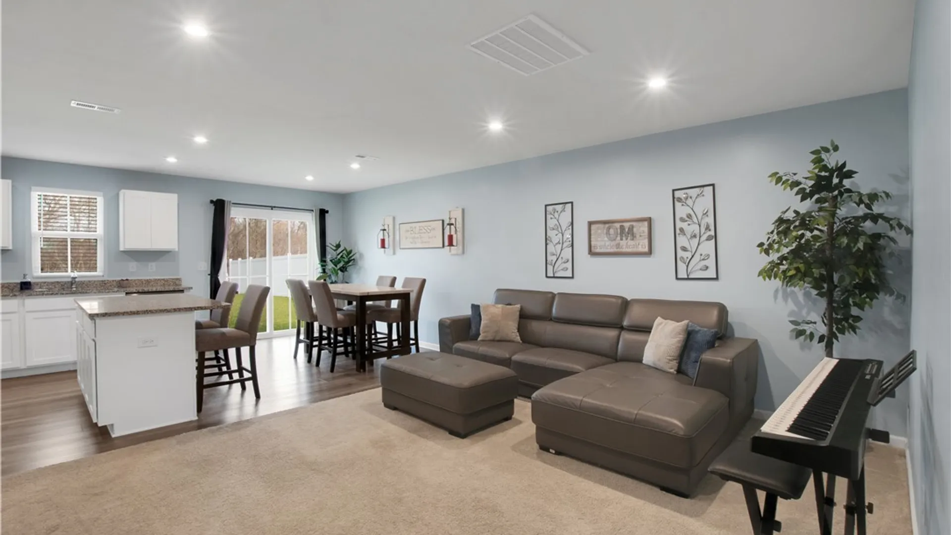 Property at 126 South Drive, West Seneca, NY 14218 5