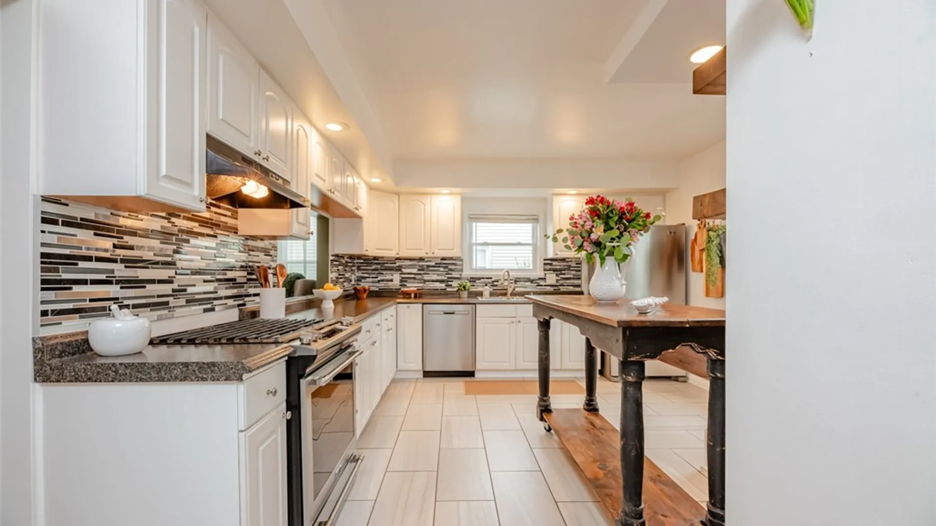 Property at 234 Pemberton Road, Irondequoit, NY 14622 11