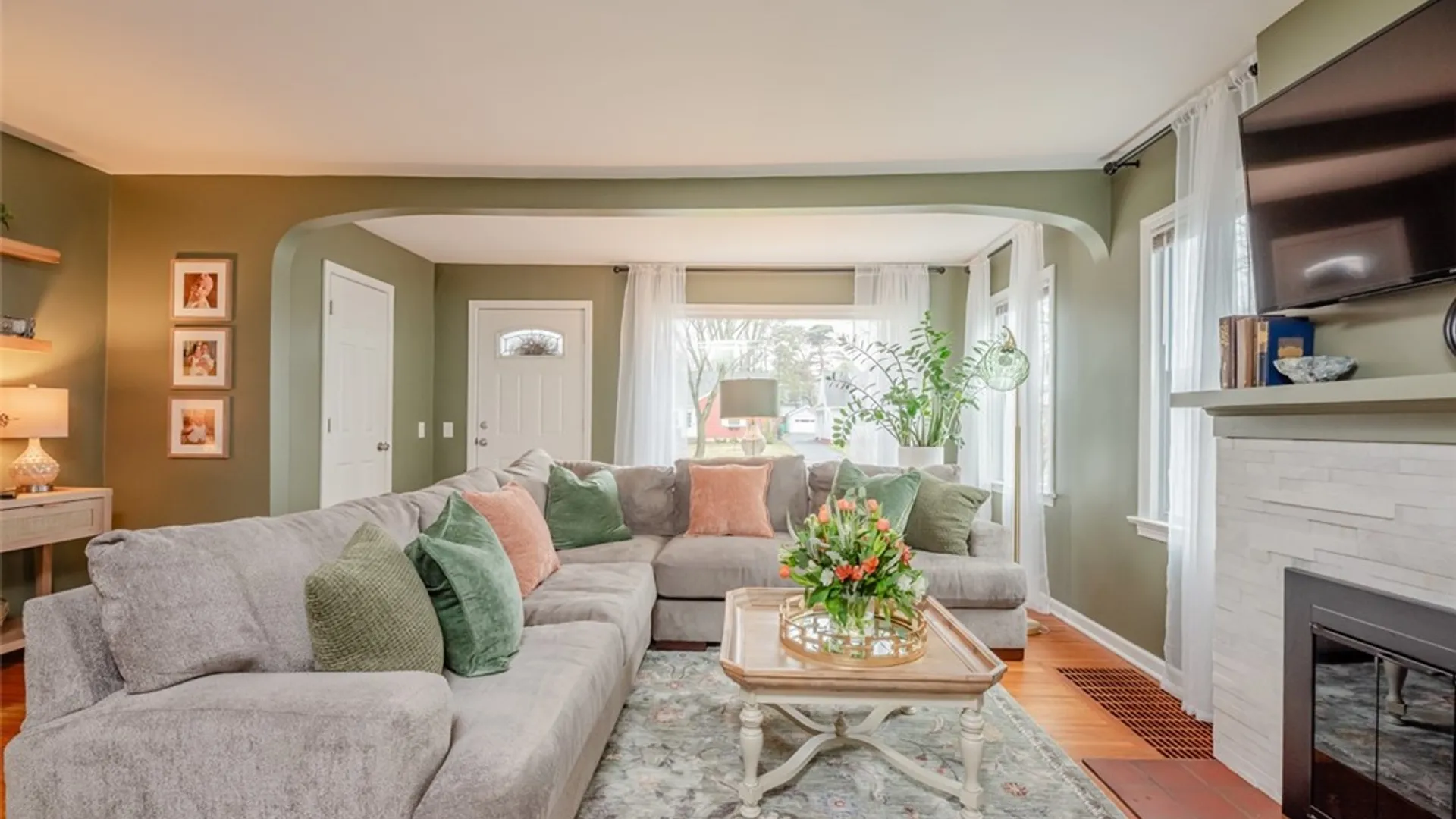 Property at 234 Pemberton Road, Irondequoit, NY 14622 5