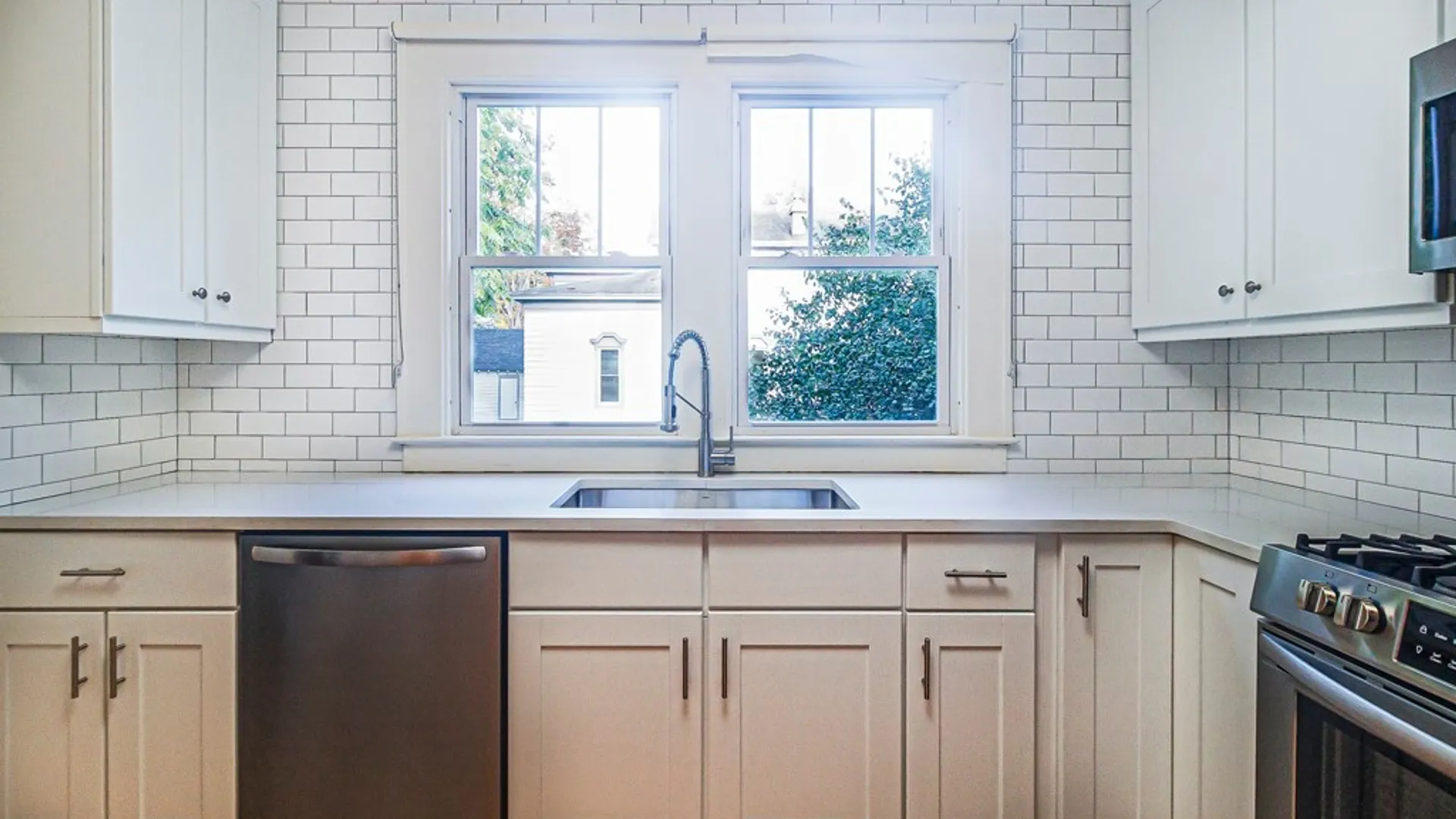 Property at 6 Sanger Avenue, New Hartford, NY 13413 26