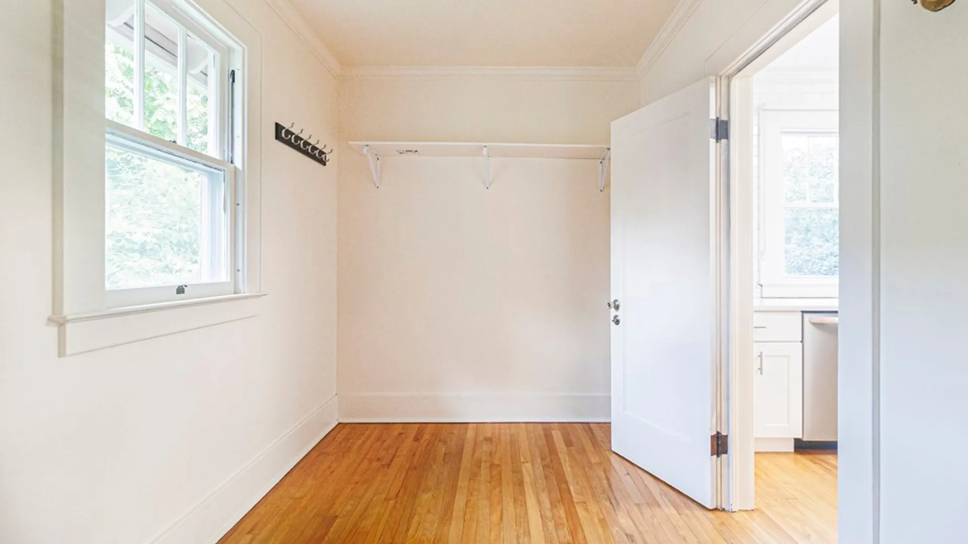 Property at 6 Sanger Avenue, New Hartford, NY 13413 28