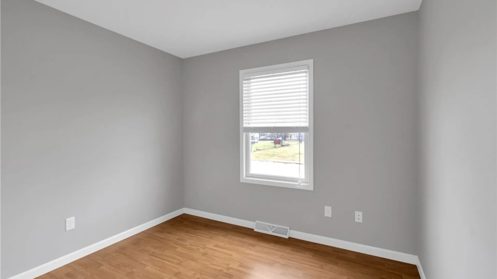 Property at 940 Reserve Road, West Seneca, NY 14224 18