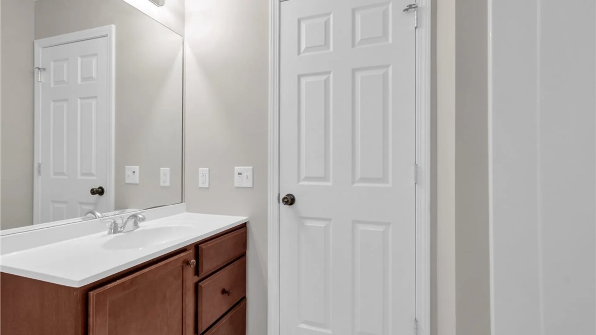 Property at 940 Reserve Road, West Seneca, NY 14224 26