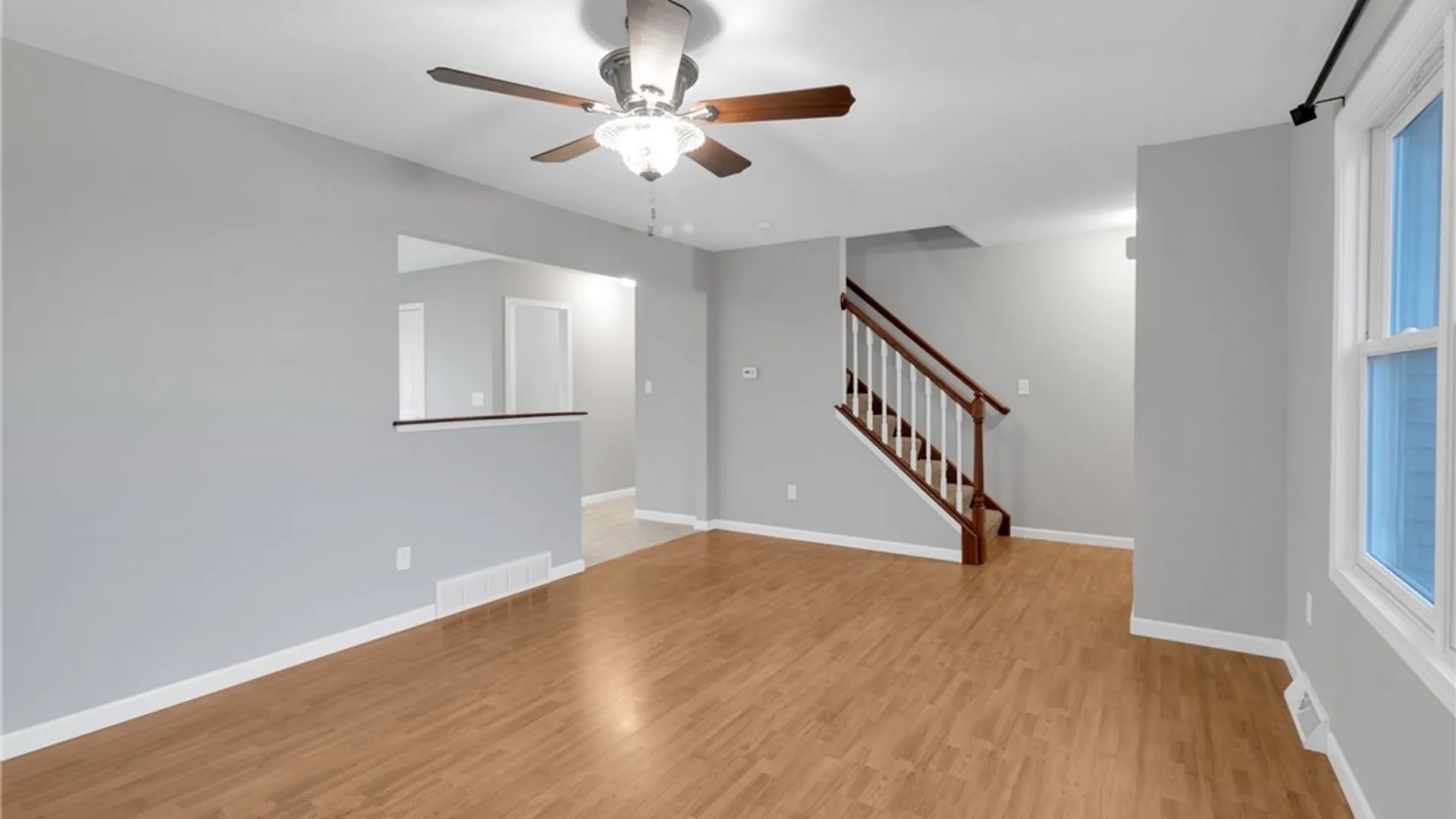 Property at 940 Reserve Road, West Seneca, NY 14224 9