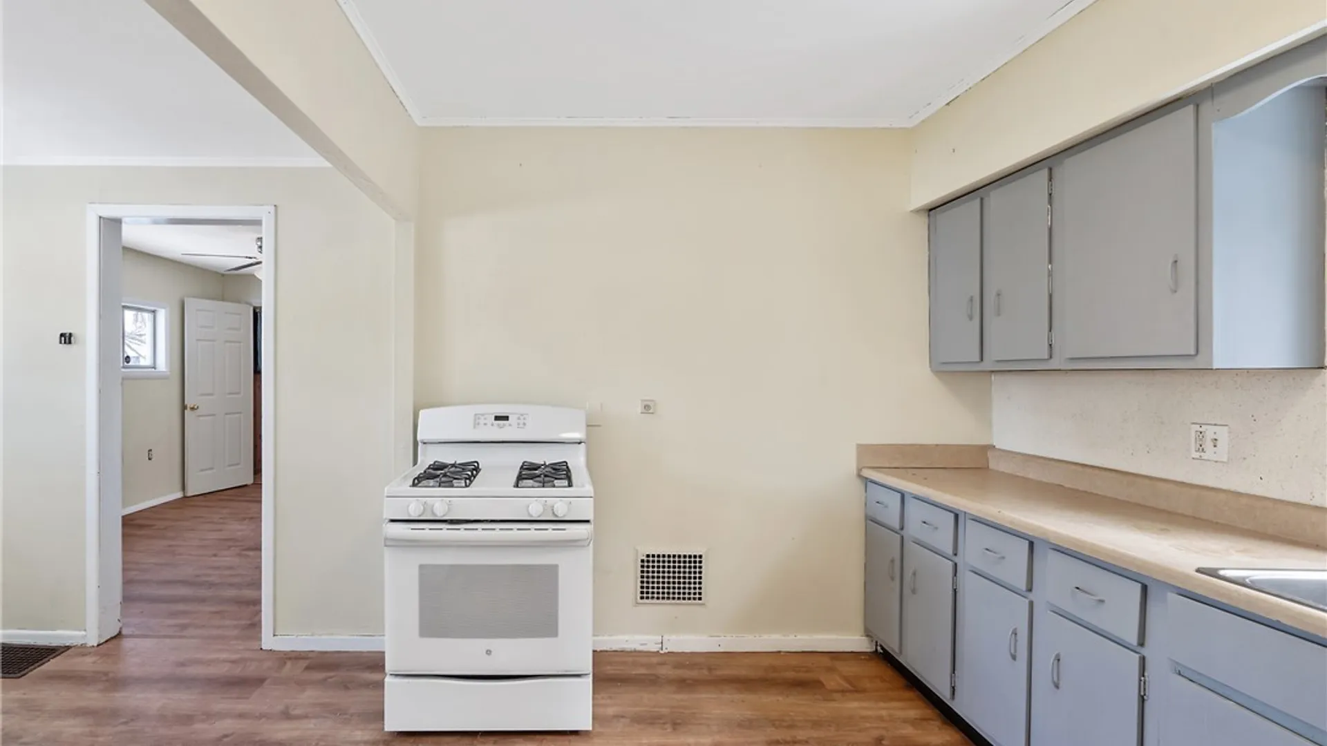 Property at 206 Lamont Avenue, Geddes, NY 13209 16