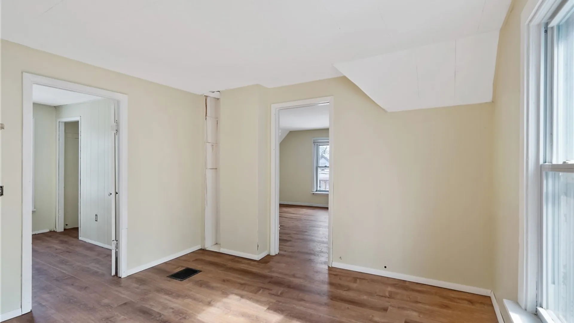 Property at 206 Lamont Avenue, Geddes, NY 13209 24