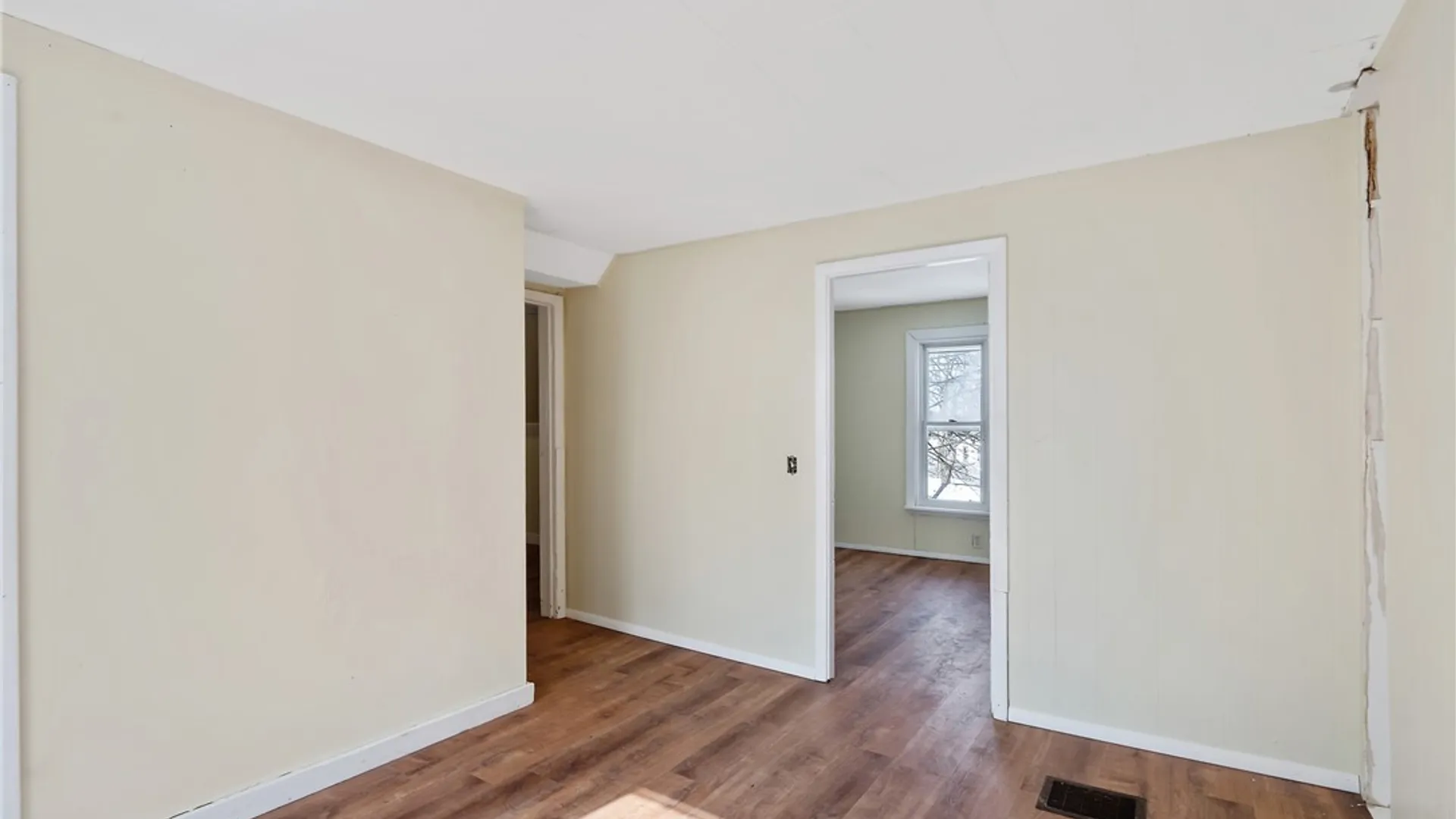 Property at 206 Lamont Avenue, Geddes, NY 13209 26