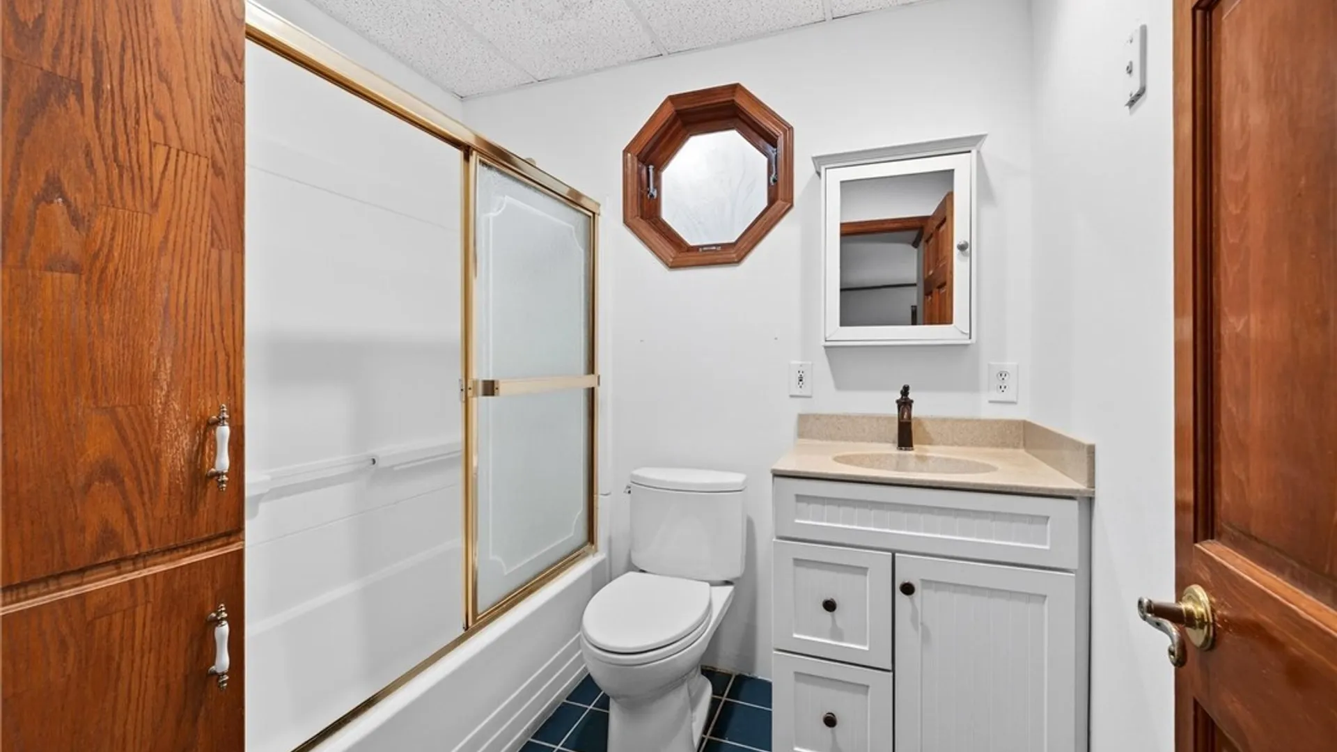 Property at 20 East Avenue, West Seneca, NY 14224 11