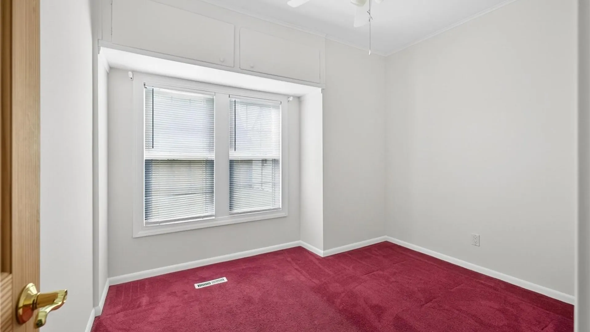 Property at 20 East Avenue, West Seneca, NY 14224 13