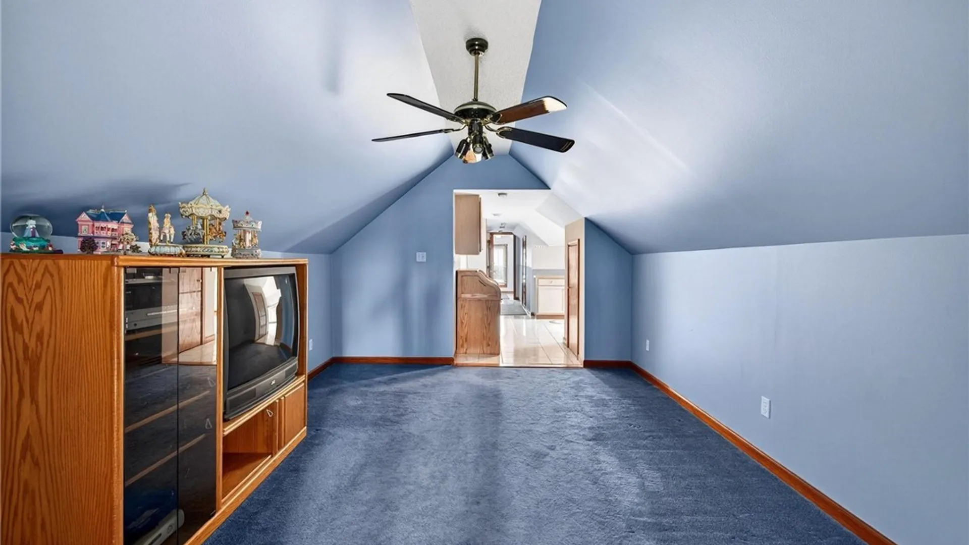 Property at 20 East Avenue, West Seneca, NY 14224 31