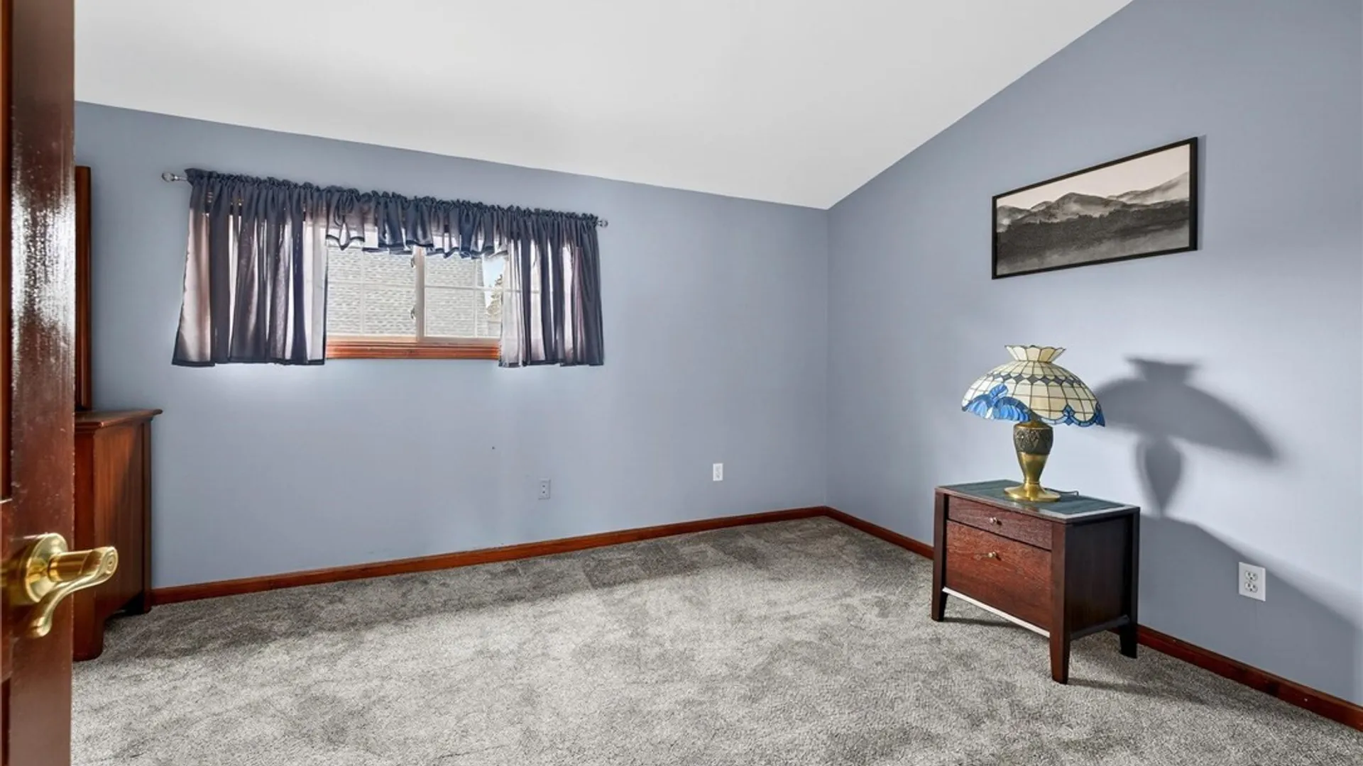 Property at 20 East Avenue, West Seneca, NY 14224 32