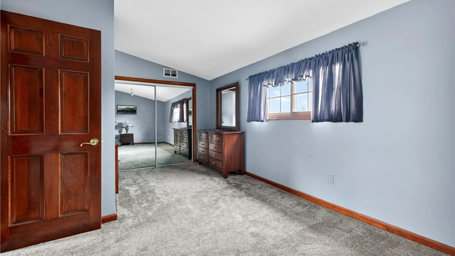 Property at 20 East Avenue, West Seneca, NY 14224 33