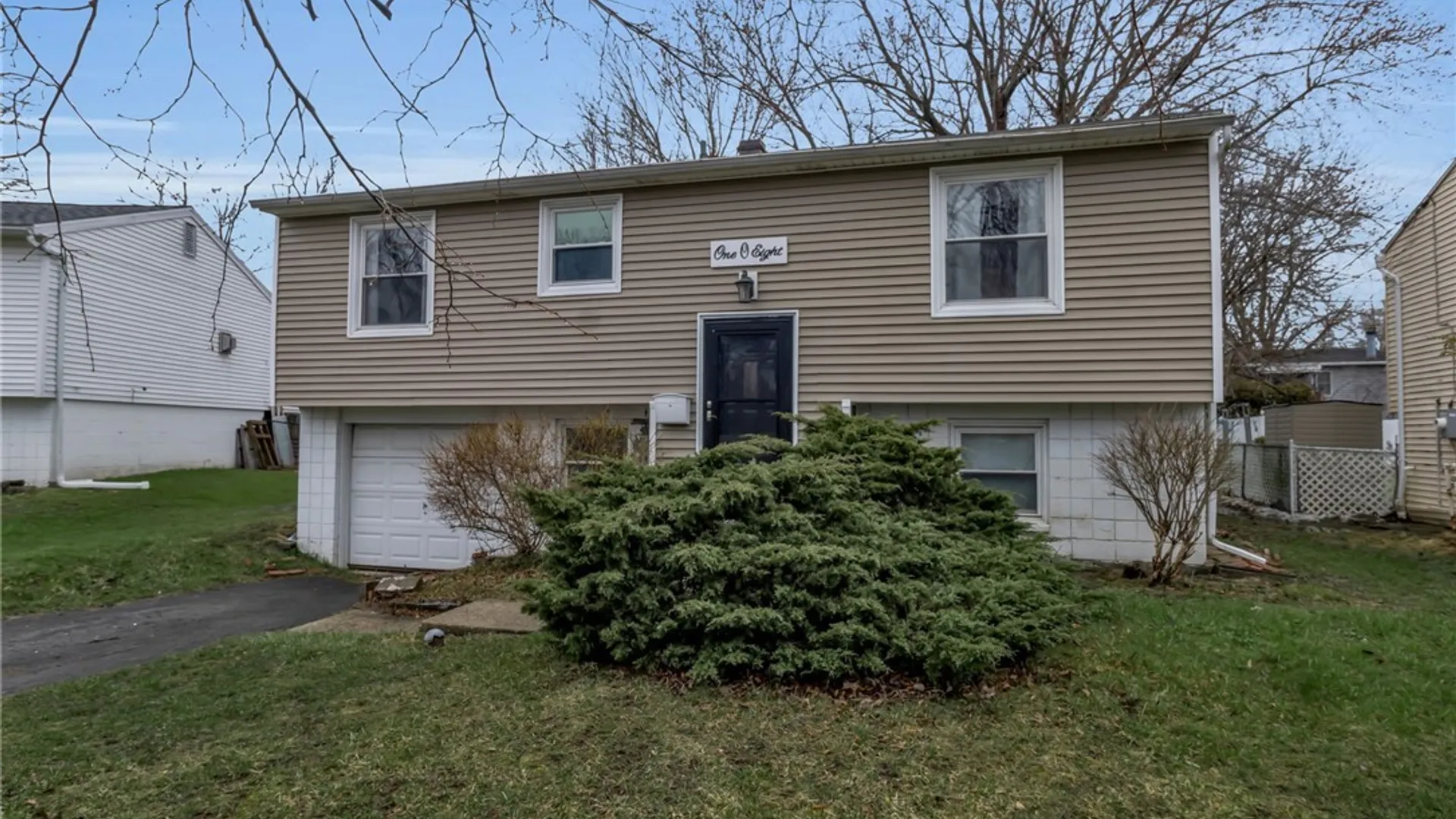Property at 108 Toulon Drive, Cheektowaga, NY 14227 3