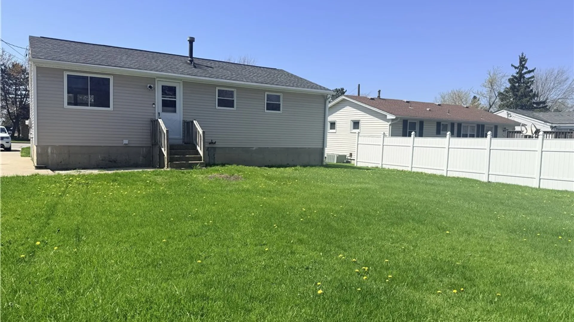 Property at 3365 Mckinley Parkway, Hamburg, NY 14219 3