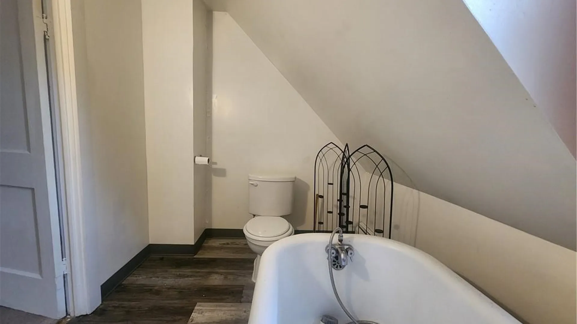 Property at 1268 Indian Church Road, West Seneca, NY 14224 24