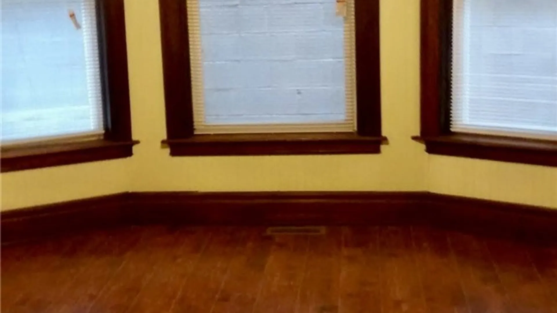 Property at 435 3rd Street, Niagara Falls, NY 14301 17