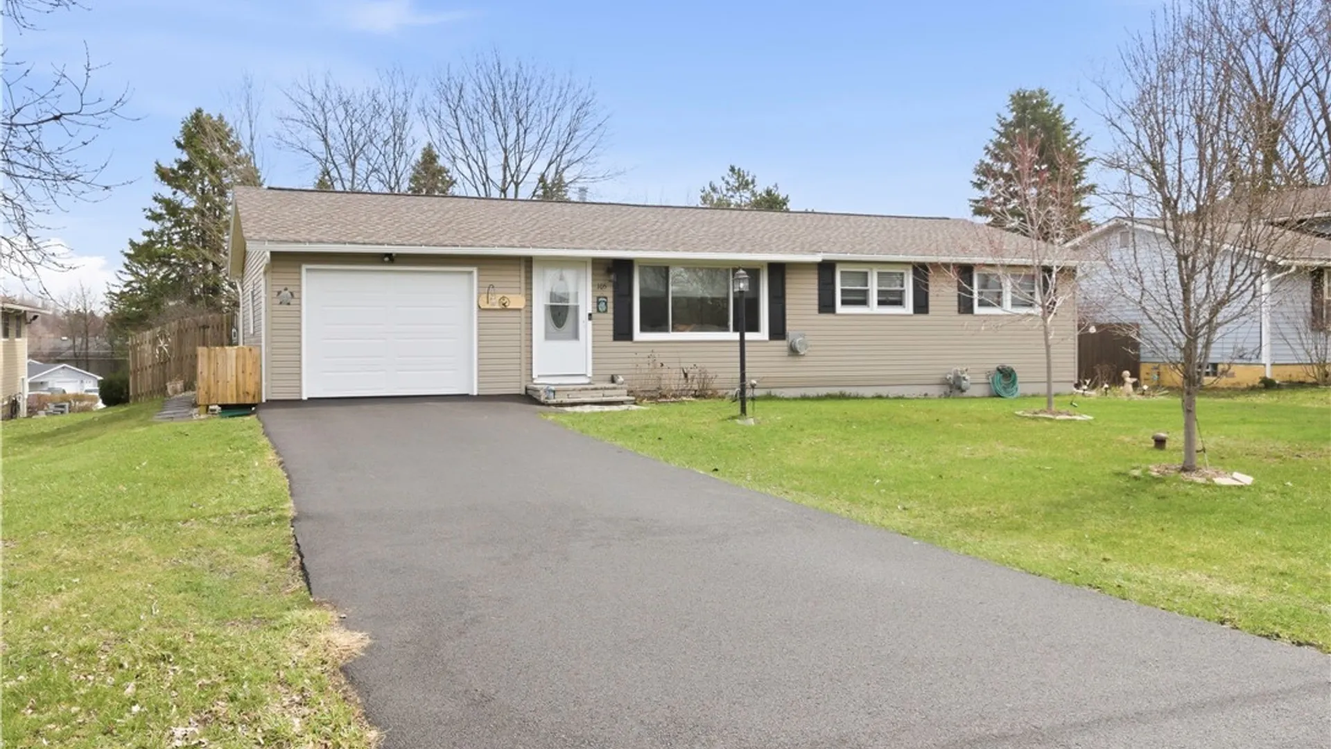 Property at 105 Clark Lane, Camillus, NY 13031 19