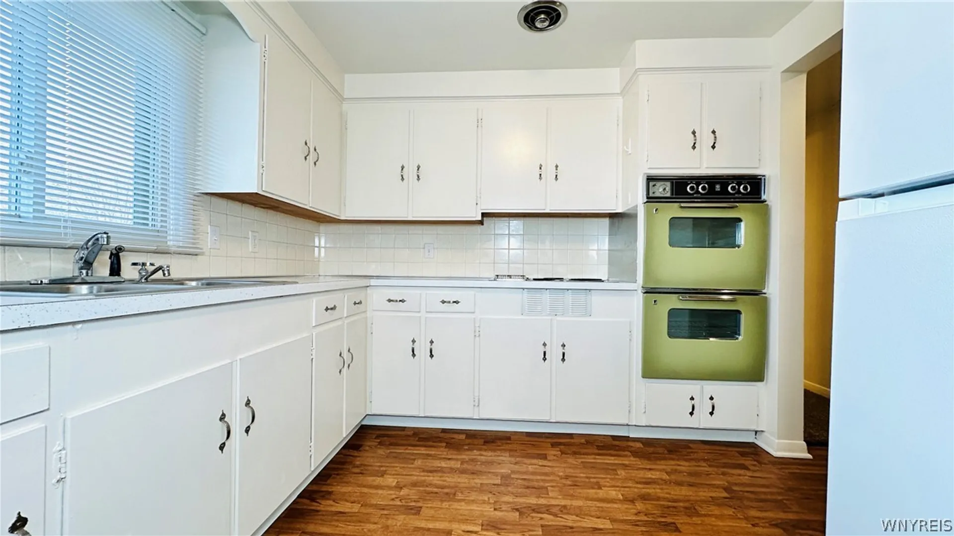 Property at 954 Brighton Road, Tonawanda, NY 14150 14