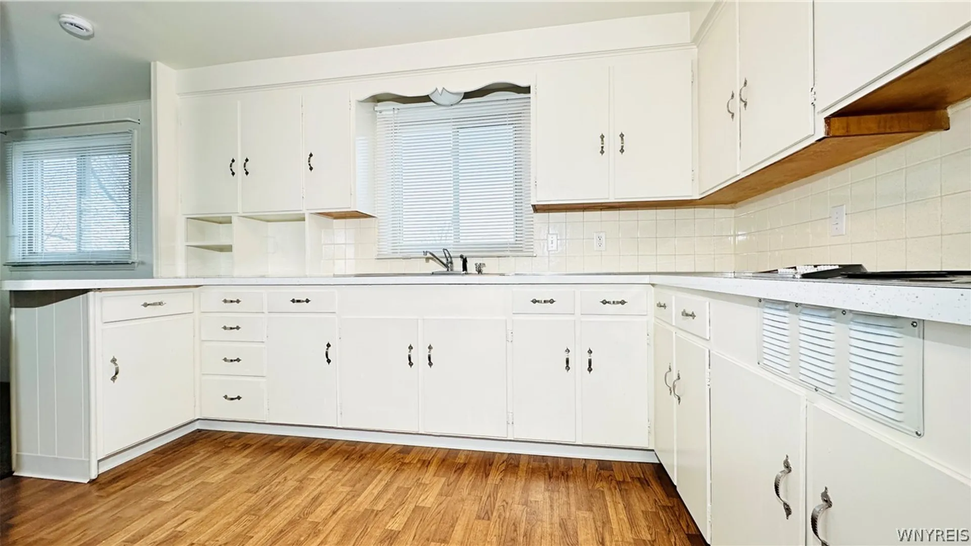 Property at 954 Brighton Road, Tonawanda, NY 14150 15