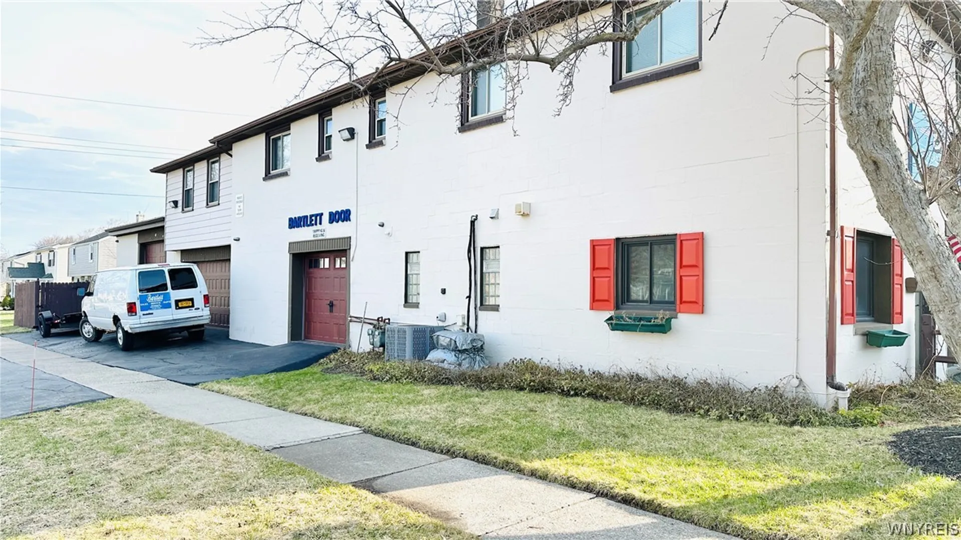 Property at 954 Brighton Road, Tonawanda, NY 14150 2