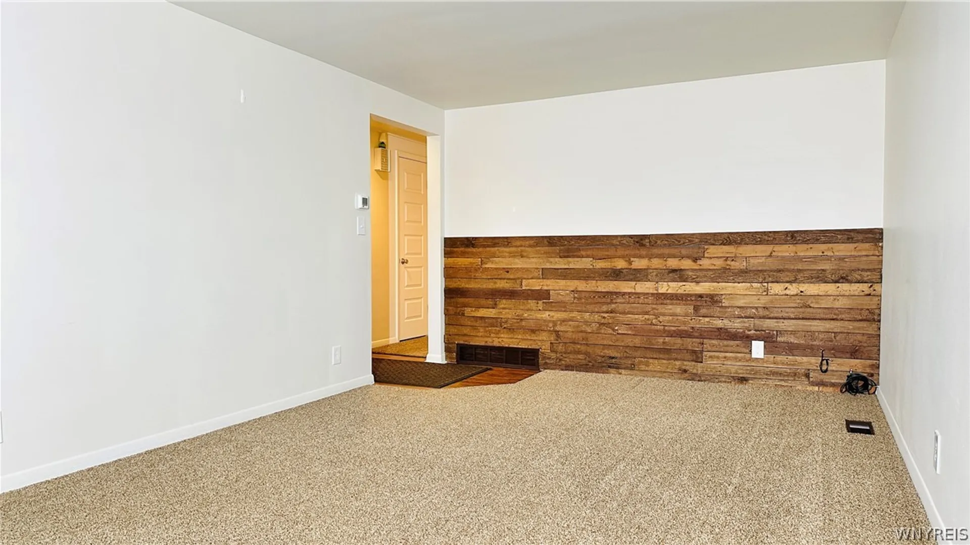 Property at 954 Brighton Road, Tonawanda, NY 14150 4