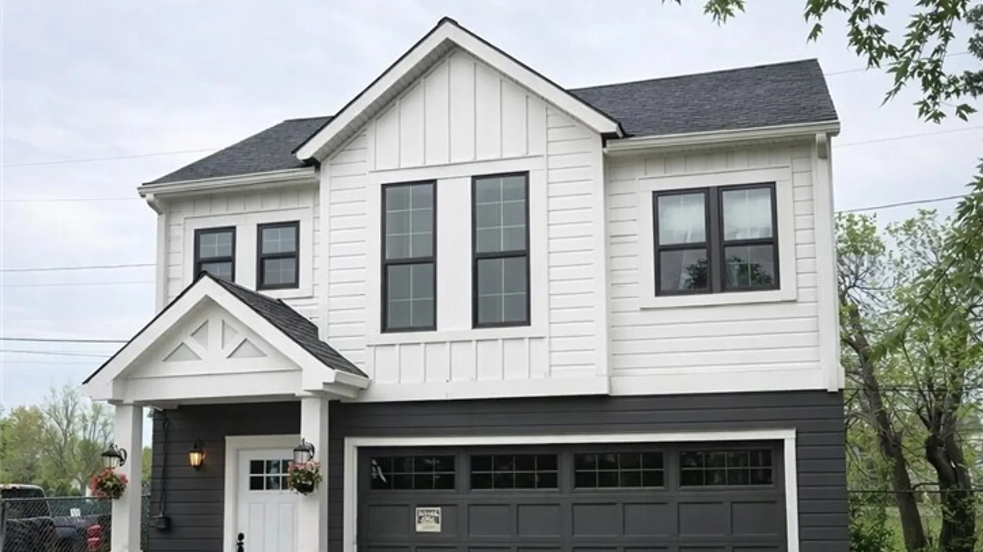 Property at 1835 Park Avenue, Buffalo, NY 14220 2