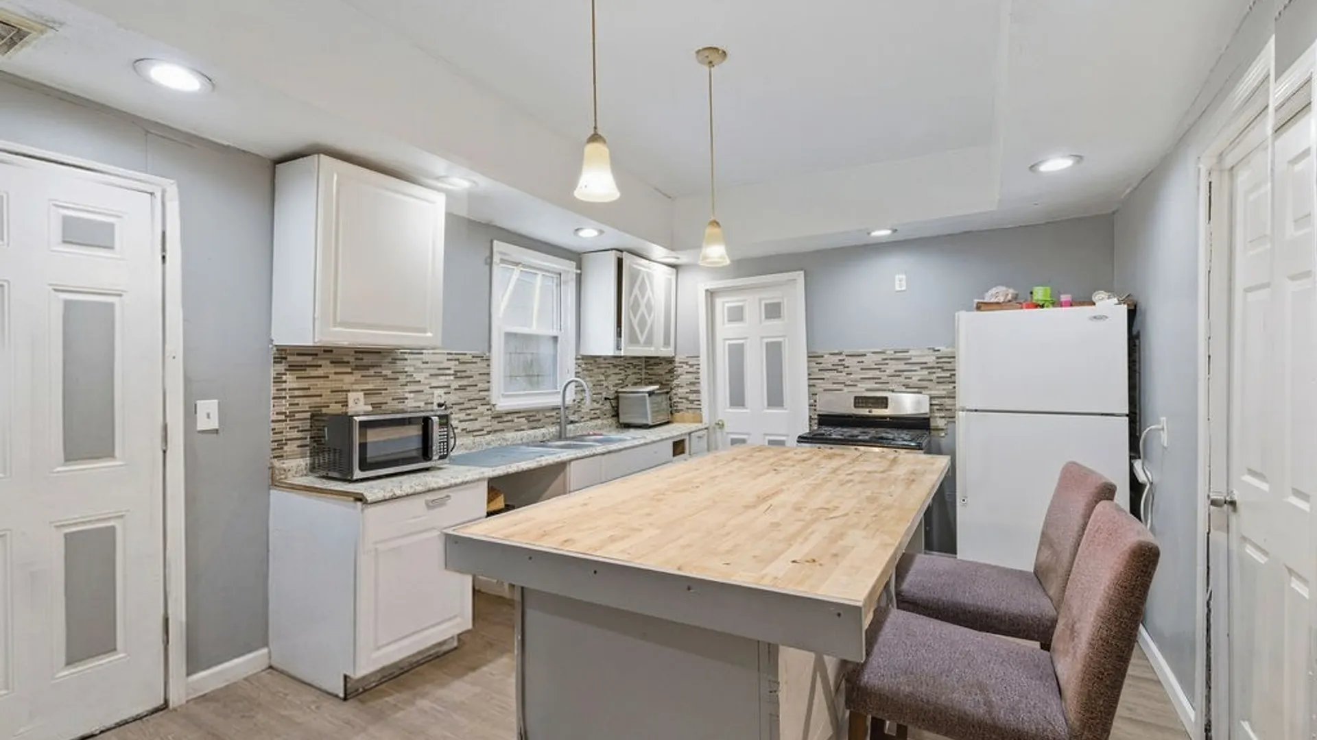 Property at 193 Hertel Avenue, Buffalo, NY 14207 11